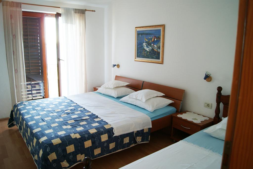 Apartmani Braco Caratan Завала Екстериор снимка